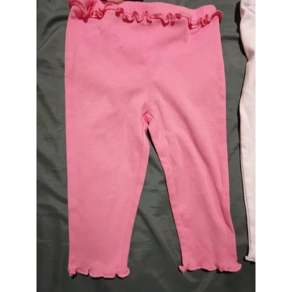 Carters 9m Baby Set , 1 throw Over ,Two Pants. Brand New. CUTE!